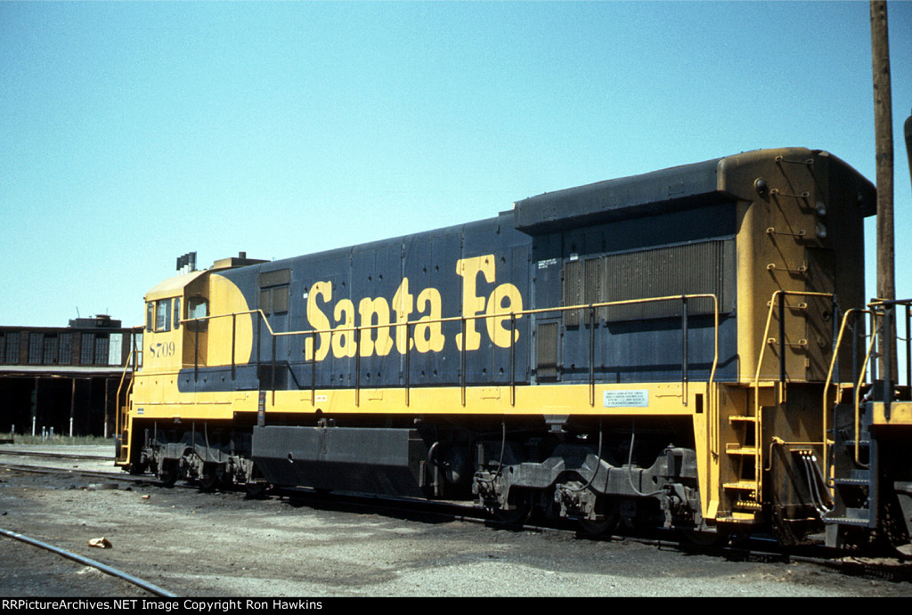 ATSF 8709